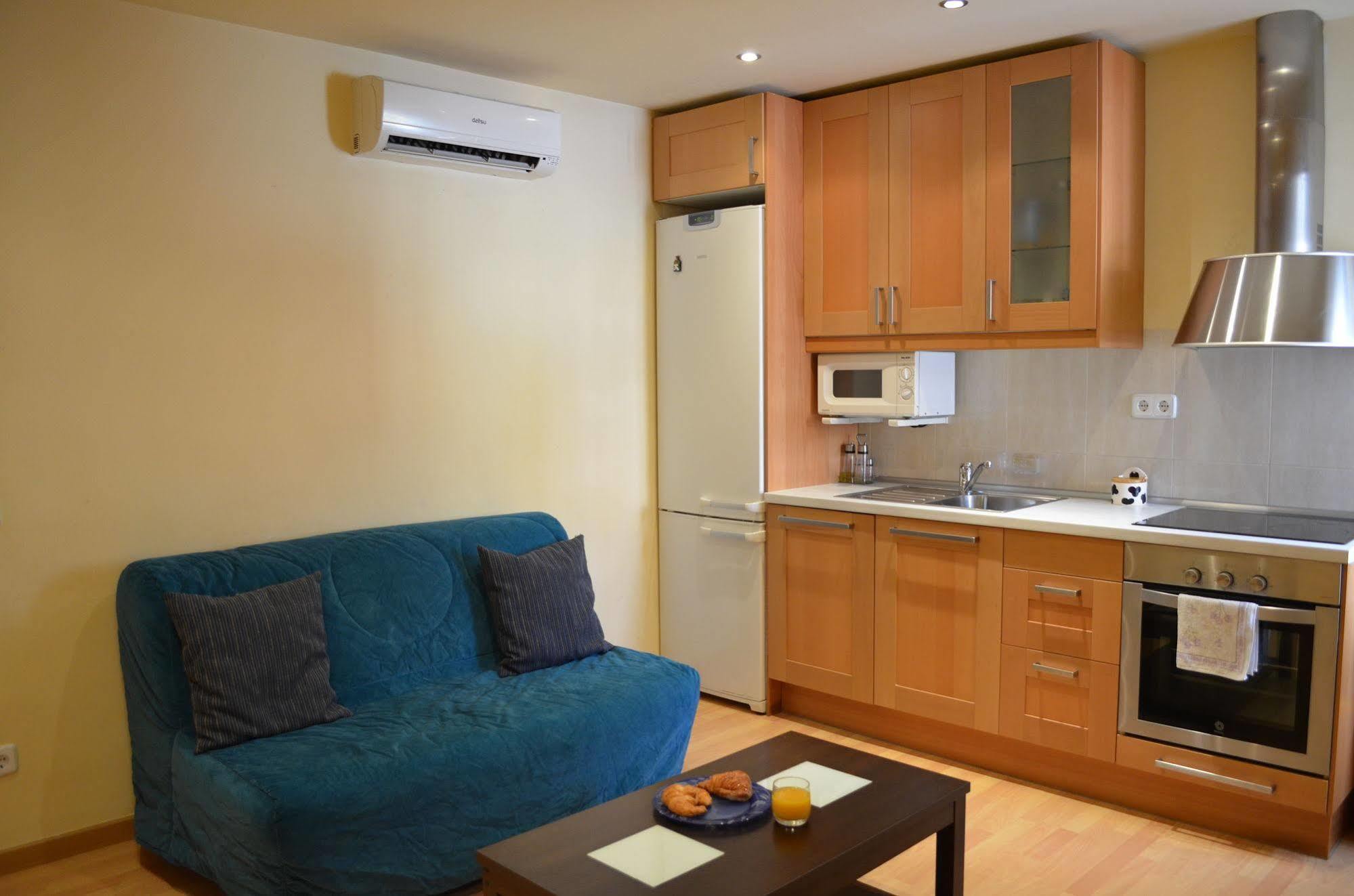Apartment Bed&Bcn Sant Andreu II Barcelona Exterior foto